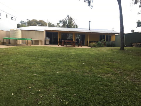 Amazing River House - Stays Accommodation 17