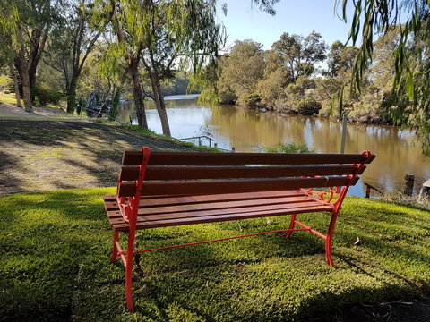 Amazing River House - Stays Accommodation 19