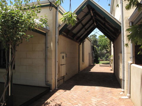 The Russell House - Stayed 24