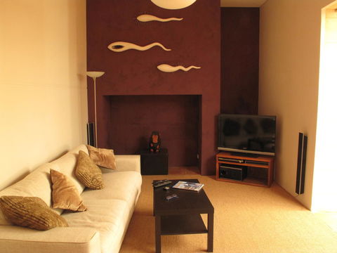 The Russell House - Stayed 7