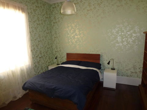 The Russell House - Stayed 11