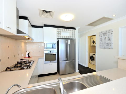 Nautilus By Rockingham Apartments - Stayed 14