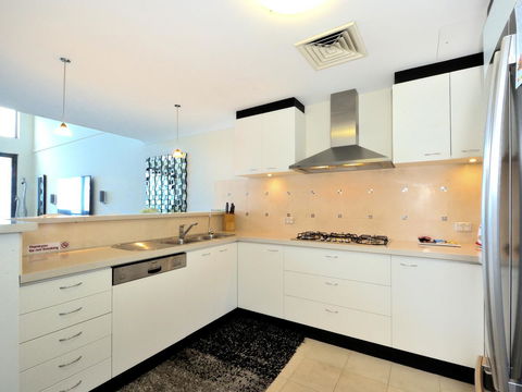 Nautilus By Rockingham Apartments - Stayed 13