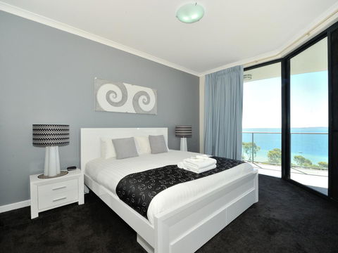 Nautilus By Rockingham Apartments - Stayed 4