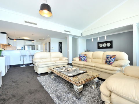 Nautilus By Rockingham Apartments - Stayed 16