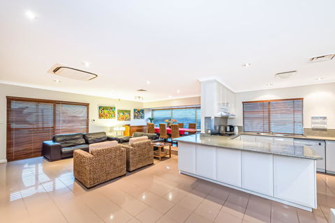 Perth Luxury Accommodation - Stayed 11