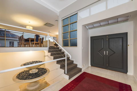 Perth Luxury Accommodation - Stayed 35