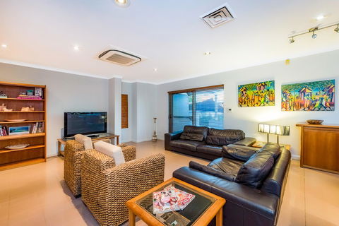 Perth Luxury Accommodation - Stayed 9
