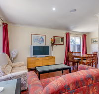 Brilliant neat convenient family-friendly house - Stayed