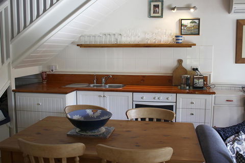 Chester Villa - Stays Accommodation 6