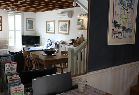 Chester Villa - Stays Accommodation 8