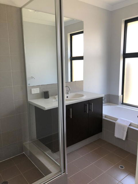 Nora Muslim Holiday Home - Stayed 23