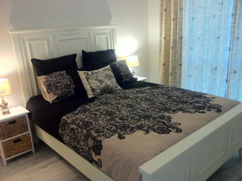 Applegate Lane Chalet - Stayed 9