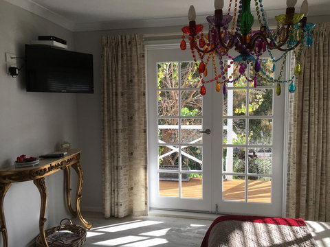 Applegate Lane Chalet - Stayed 6