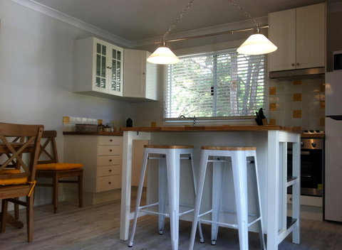 Applegate Lane Chalet - Stayed 13