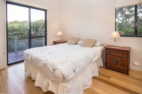 12/26 Yallingup Beach Road - Stayed 7