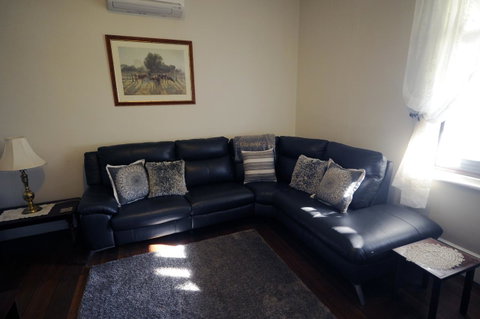 My Place Colonial Accommodation - Stayed 37