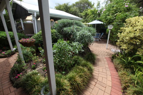Jacaranda Guest House - Stayed 26