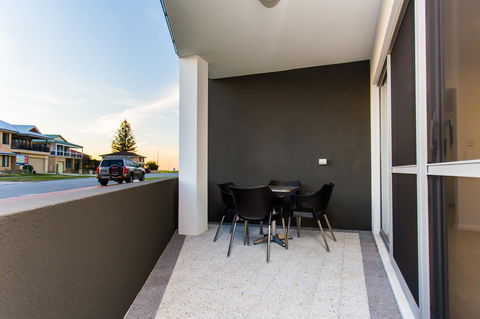 Reflections By Rockingham Apartments - Stayed 0