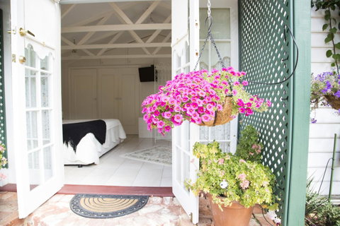 Rosebridge House Bed & Breakfast Adult Retreat - Stays Accommodation 8