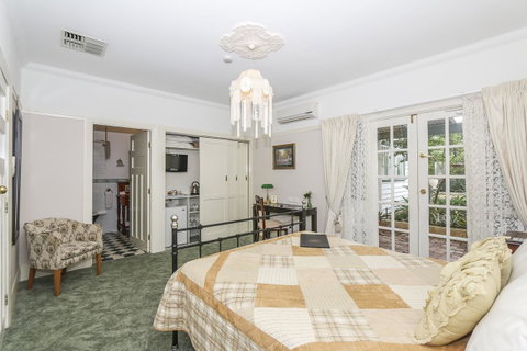 Rosebridge House Bed & Breakfast Adult Retreat - Stays Accommodation 13