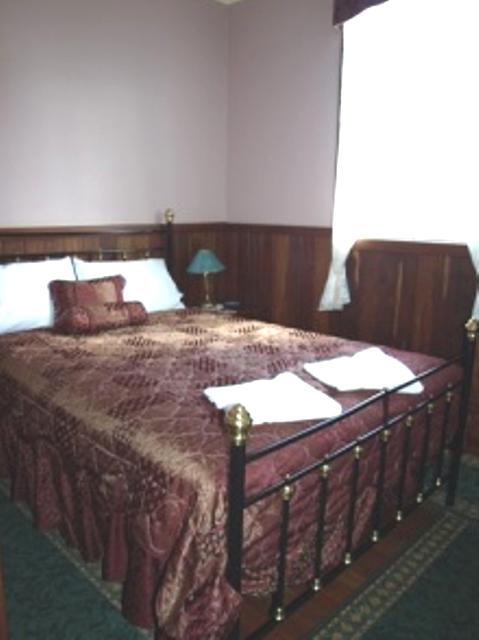 Pemberton Old Picture Theatre Holiday Apartments - Stayed 16