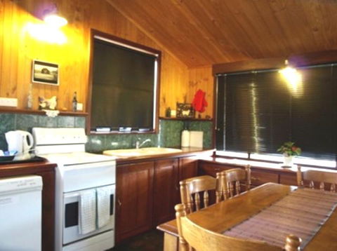 Pemberton Old Picture Theatre Holiday Apartments - Stayed 18