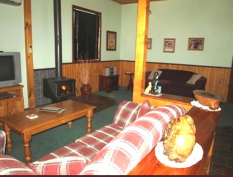 Pemberton Old Picture Theatre Holiday Apartments - Stayed 21
