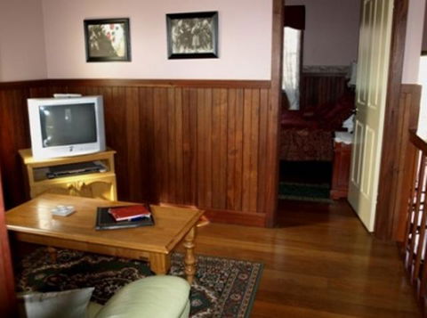 Pemberton Old Picture Theatre Holiday Apartments - Stayed 31