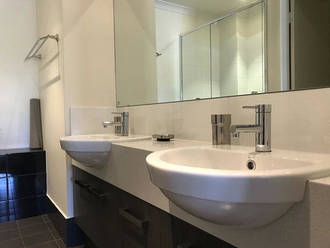 Swan Valley Townhouse - Stayed 23