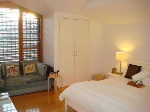 Fremantle Beach Studio - Stays Accommodation 10