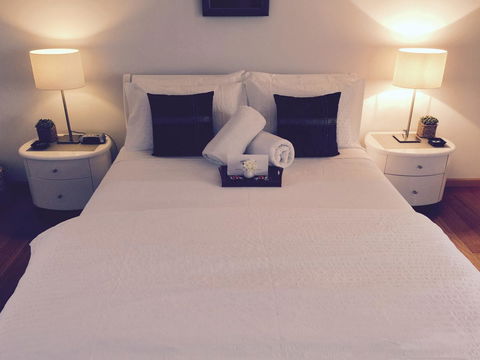 Fremantle Beach Studio - Stays Accommodation 9