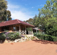 Eleebana Guest House - Stayed