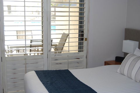 Absolute Beachfront Scarborough - Stayed 6