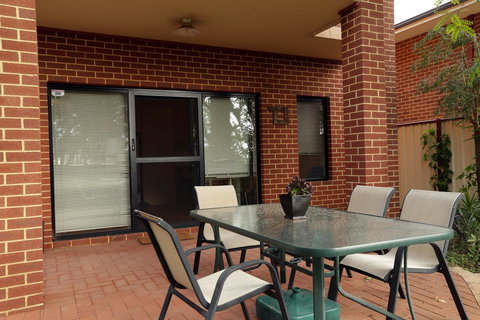 230 Alice Street - Stayed 8