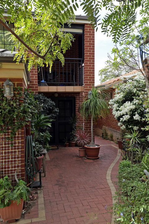 230 Alice Street - Stayed 7