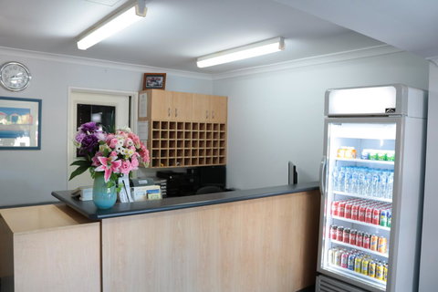 Canning Bridge Auto Lodge - Stayed 9