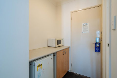 Canning Bridge Auto Lodge - Stayed 30