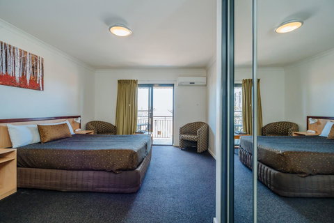 Canning Bridge Auto Lodge - Stayed 6