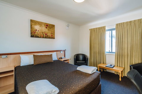 Canning Bridge Auto Lodge - Stayed 28
