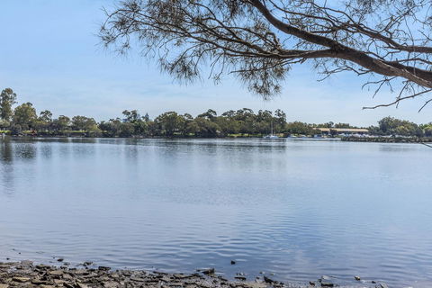 Ascot Quays Apartment 102 - Stayed 6