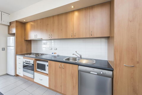 Ascot Quays Apartment 102 - Stayed 16