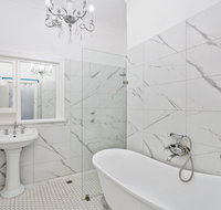 Heart of Claremont Gem - Free WiFi - Stays Accommodation