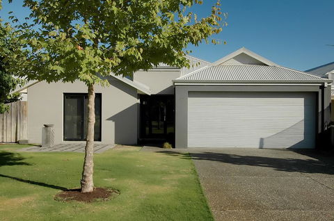 THE SANCTUARY LUXURY HOLIDAY HOME - Stayed 0