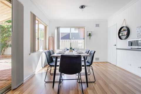 Jane Residence - Stays Accommodation 16