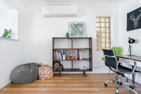 Jane Residence - Stays Accommodation 5