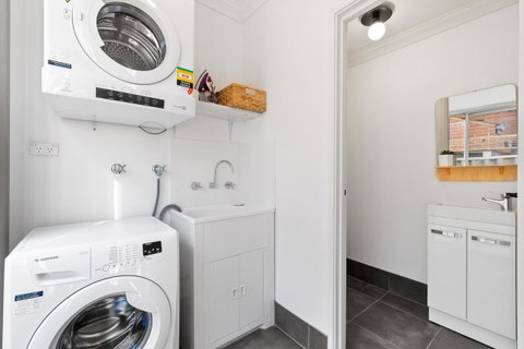 Jane Residence - Stays Accommodation 20