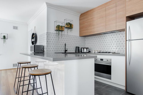 Jane Residence - Stays Accommodation 9