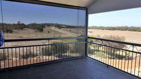 Barnville@Bremer - Stayed 27