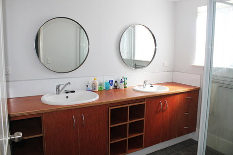 Barnville@Bremer - Stayed 6